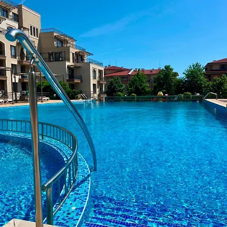 Sorrento Pool View Lejlighed